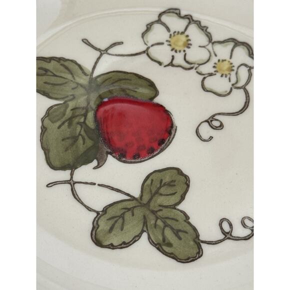 Poppy Trail By Metlox Salad Soup Bowl Made in California Vtg Strawberry Floral - Picture 7 of 16